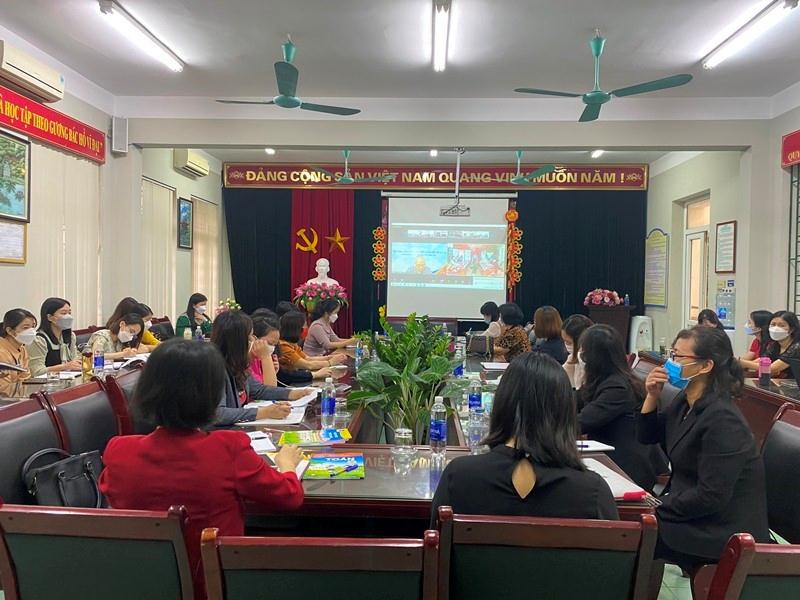 Hội thảo giới thiệu sách giáo khoa lớp 3 theo chương trình giáo dục phổ thông 2018 tại điểm cầu Trường Tiểu học Thị trấn Trâu Quỳ.